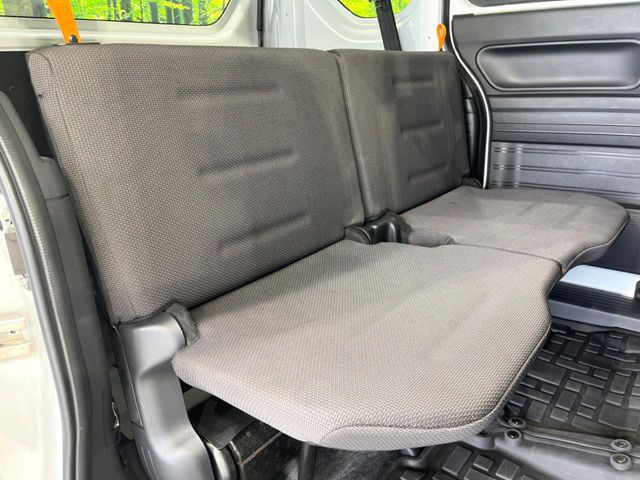 Honda N-VAN 9
