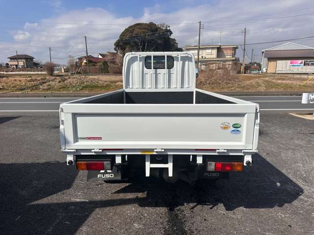 Mitsubishi Fuso Canter 9