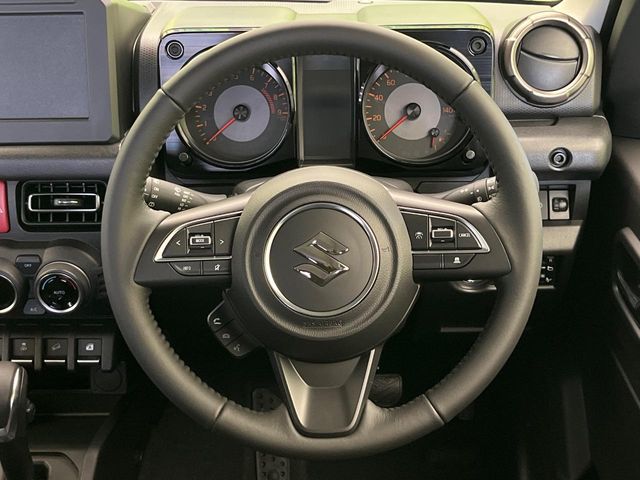 Suzuki Jimny 11