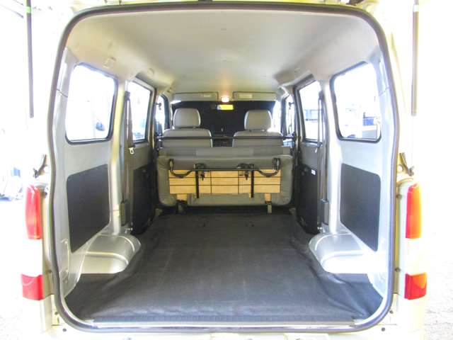 Toyota Town Ace Van 10