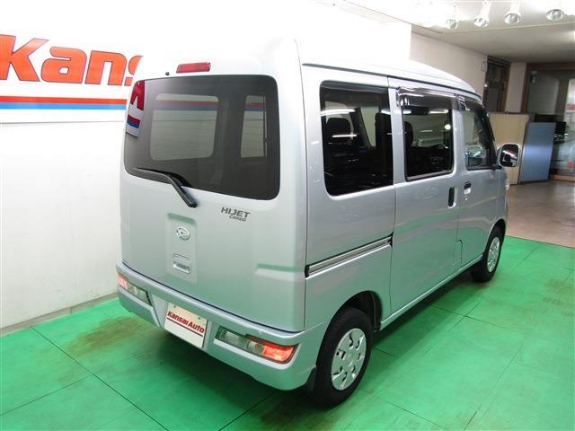 Daihatsu Hijet Cargo 6