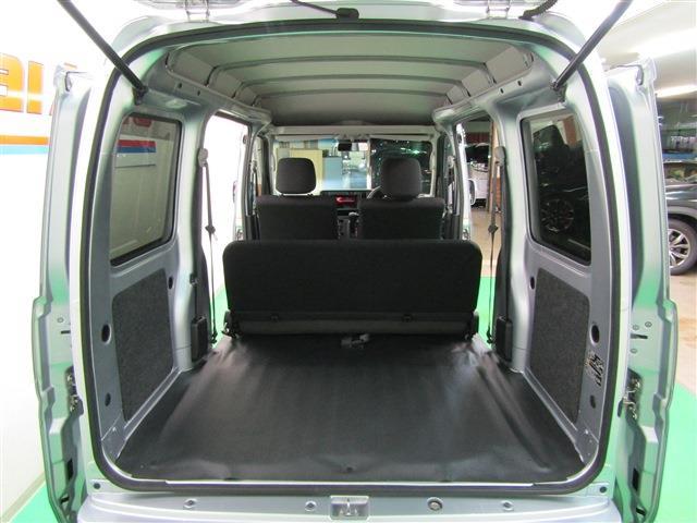 Daihatsu Hijet Cargo 9