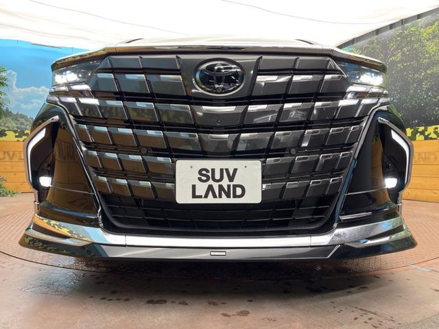 Toyota Alphard 3
