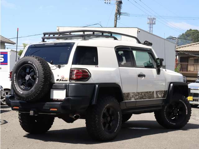 Toyota FJ Cruiser 11
