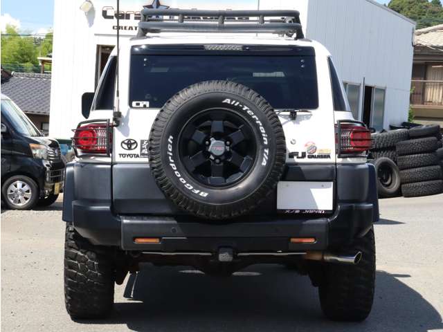 Toyota FJ Cruiser 9