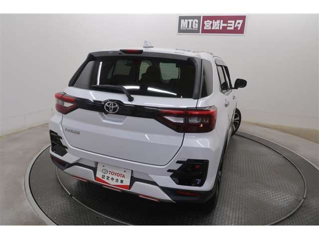 Toyota Raize 10