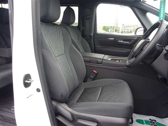 Toyota Alphard 12