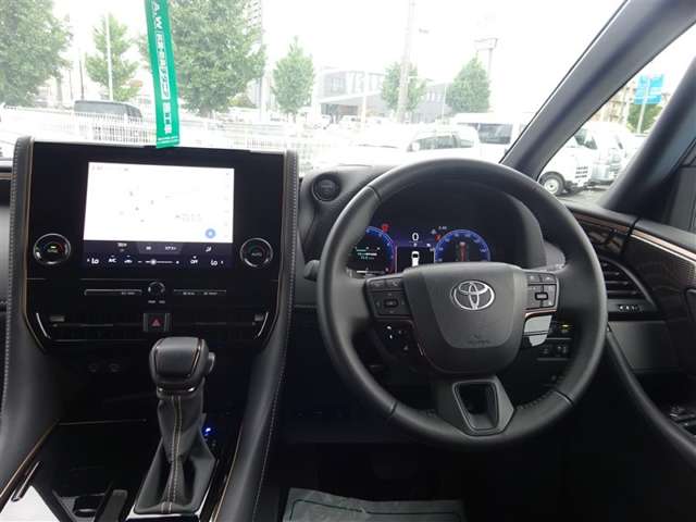 Toyota Alphard 5