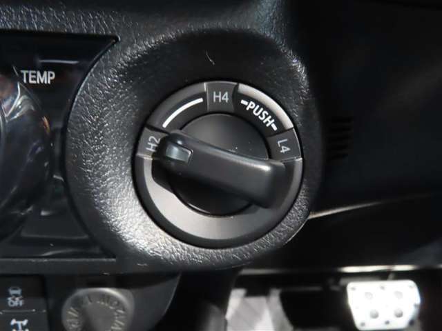 Toyota Hilux 12