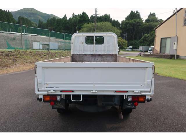 Toyota Toyoace 4