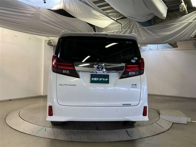 Toyota Alphard Hybrid 10