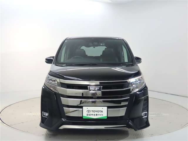 Toyota Noah 6