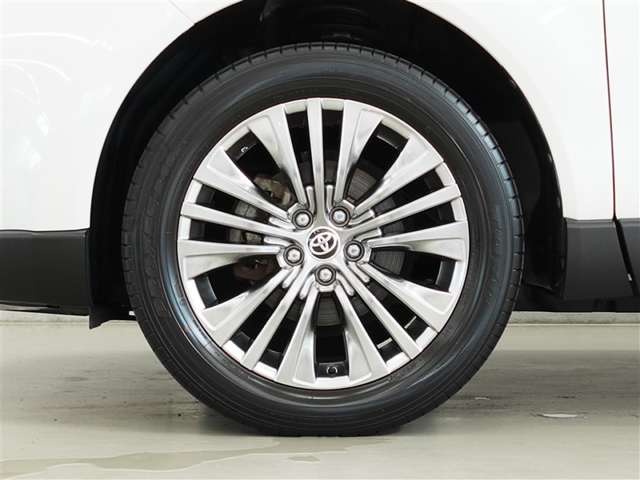Toyota Harrier 9