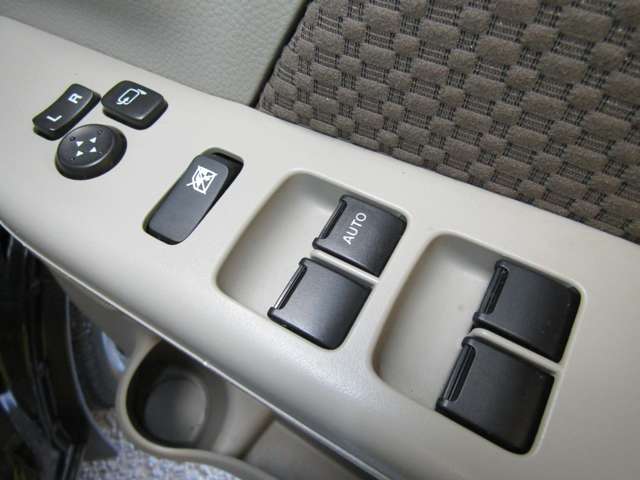 Nissan NV100 Clipper 12
