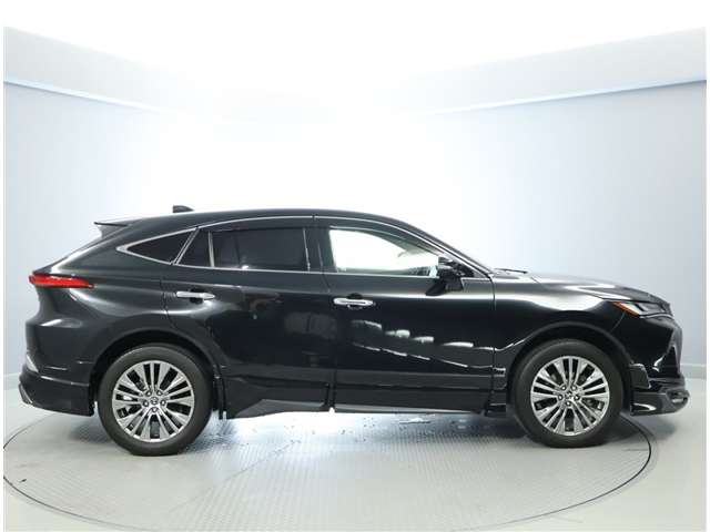 Toyota Harrier 4