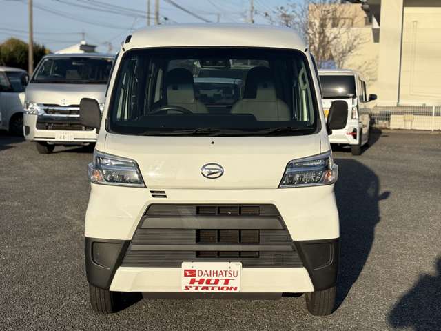 Daihatsu Hijet Cargo 2