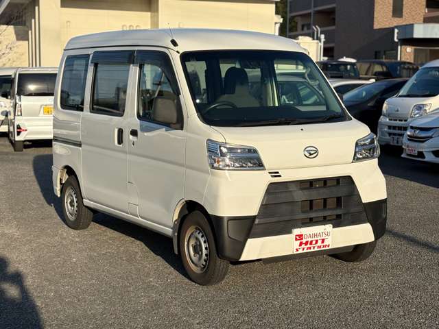 Daihatsu Hijet Cargo 3
