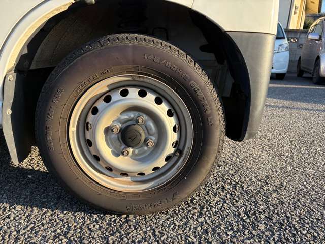Daihatsu Hijet Cargo 7