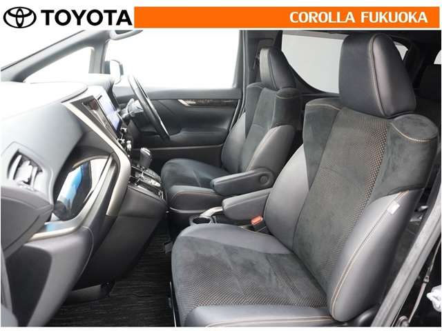 Toyota Vellfire 12
