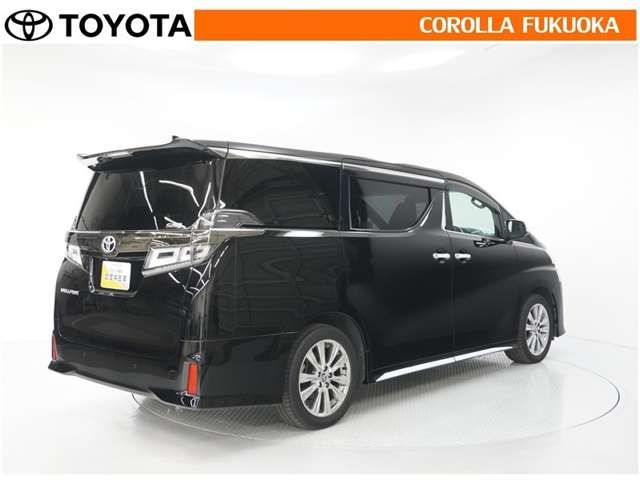 Toyota Vellfire 8