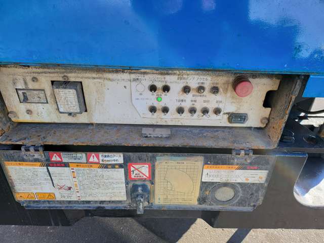 Hino Dutro 11