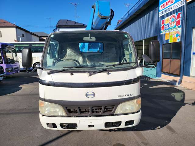 Hino Dutro 4