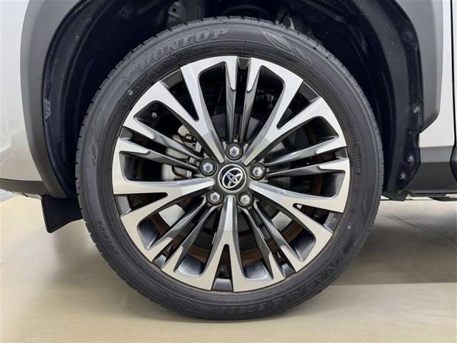 Toyota Yaris Cross 12