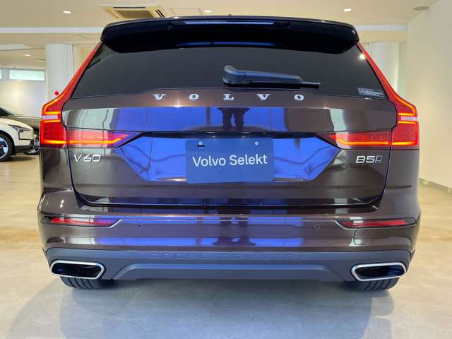 Volvo V60 Cross Country 11