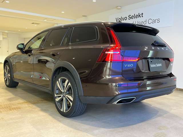 Volvo V60 Cross Country 12