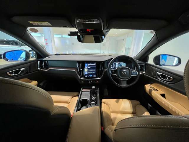 Volvo V60 Cross Country 2