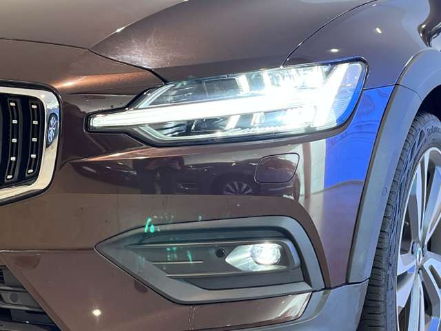 Volvo V60 Cross Country 9