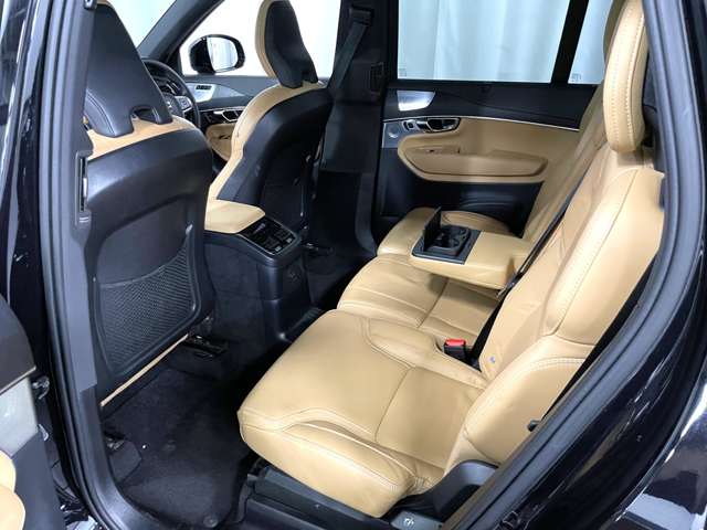 Volvo XC90 12