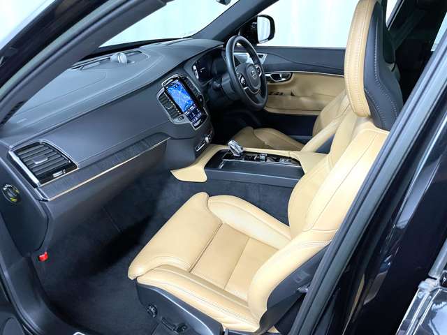 Volvo XC90 8