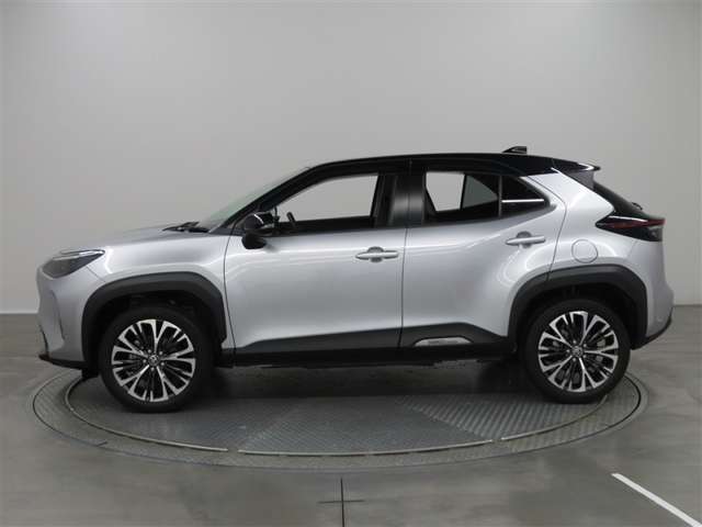 Toyota Yaris Cross 4