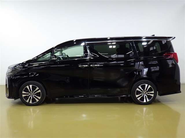 Toyota Alphard 5