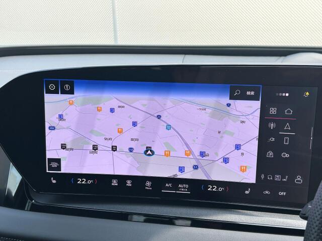 Audi Q6 e-tron 10