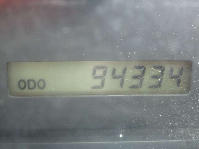 Isuzu Elf 4