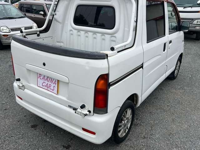 Daihatsu Hijet Deck Van 12