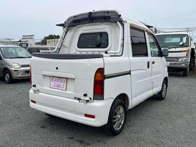 Daihatsu Hijet Deck Van 8