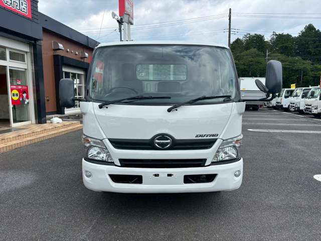 Hino Dutro 2