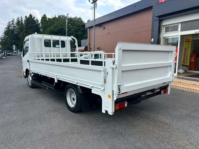 Hino Dutro 7