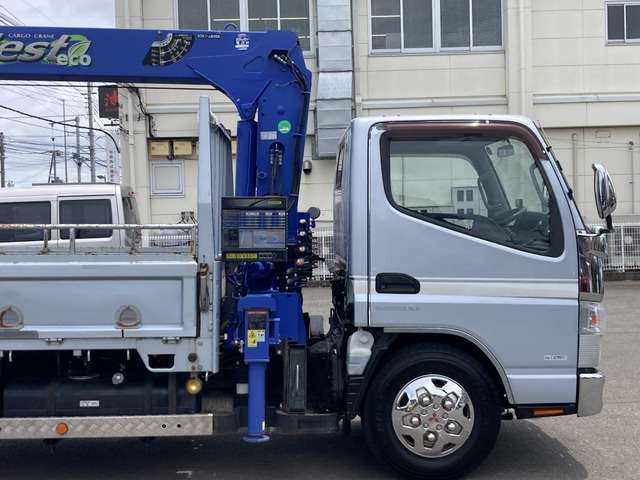 Mitsubishi Fuso Canter 9