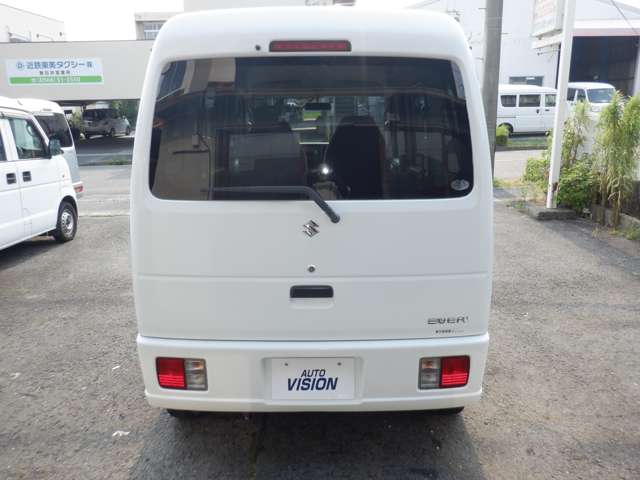 Suzuki Every 8