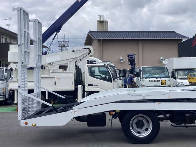 Mitsubishi Fuso Canter 10