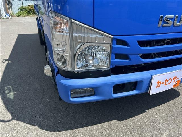 Isuzu Elf 9