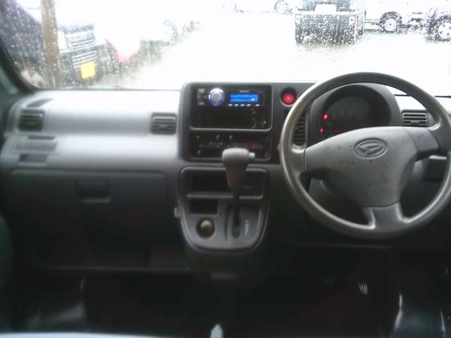 Daihatsu Hijet Deck Van 12