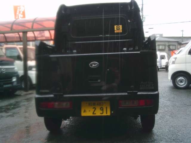Daihatsu Hijet Deck Van 7