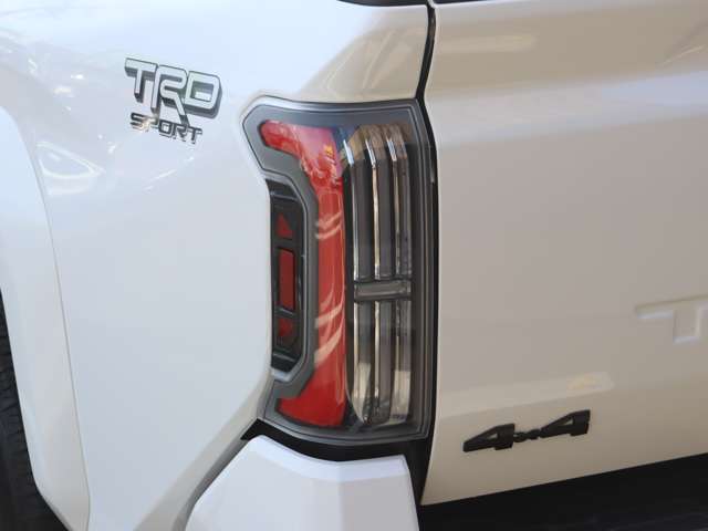 Toyota Tacoma 3