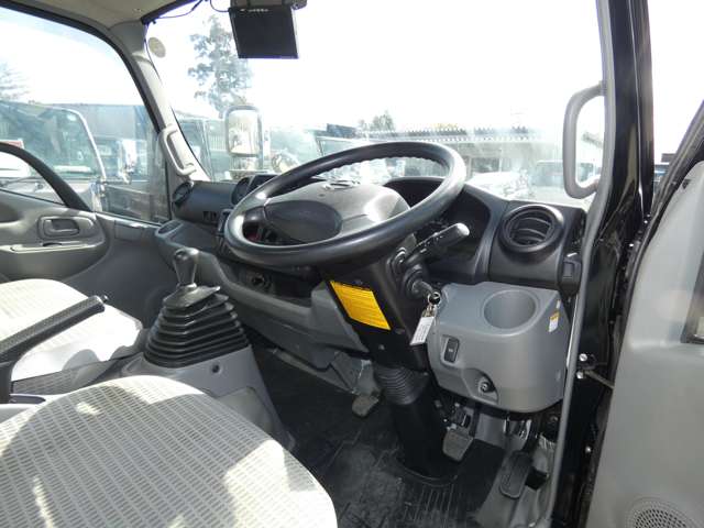 Hino Dutro 11