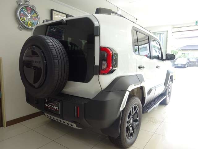 Toyota Land Cruiser FJ 8